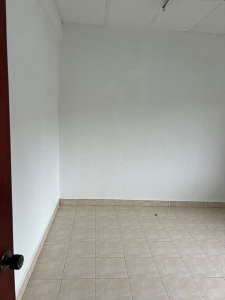 Apartment for Sale at Tudor Court - Michelle Tan - Interior - PropertyGuru.com.my