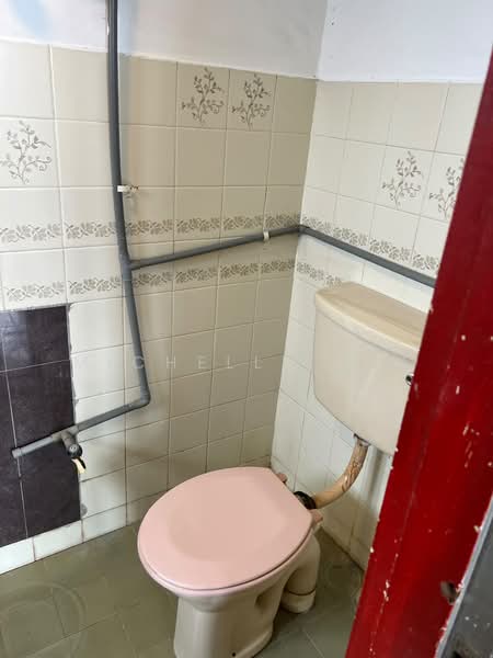 Apartment for Sale at Tudor Court - Michelle Tan - Bathroom - PropertyGuru.com.my