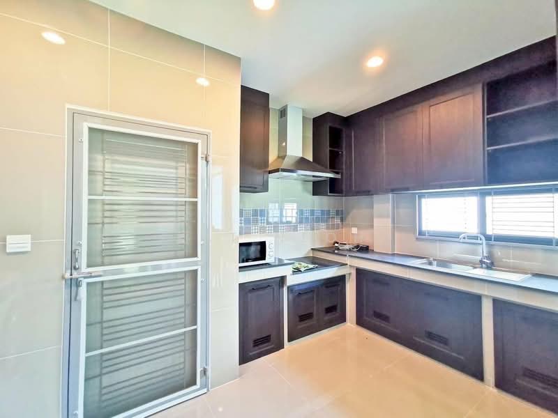 Bungalow for Rent in Taman Yarl (Jalan Klang Lama (Old Klang Road)) - KAT NEOH - Kitchen - PropertyGuru.com.my