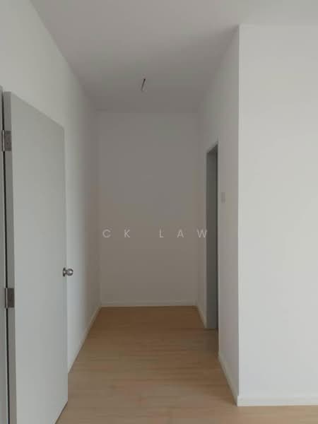 Rumah Teres 1.5-Tingkat untuk Disewa di Taman Akasia (Semenyih) - CK Law - Corridor - PropertyGuru.com.my