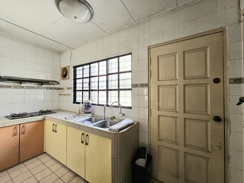 Rumah Teres untuk Dijual di Batu 9 (Cheras) - Xin Yi Tong - Kitchen - PropertyGuru.com.my