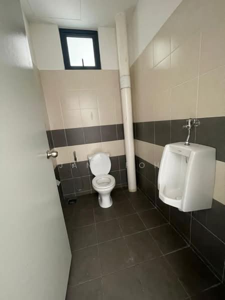 Shop for Rent in Bayan Lepas (Penang) - Jane Poh - Bathroom - PropertyGuru.com.my