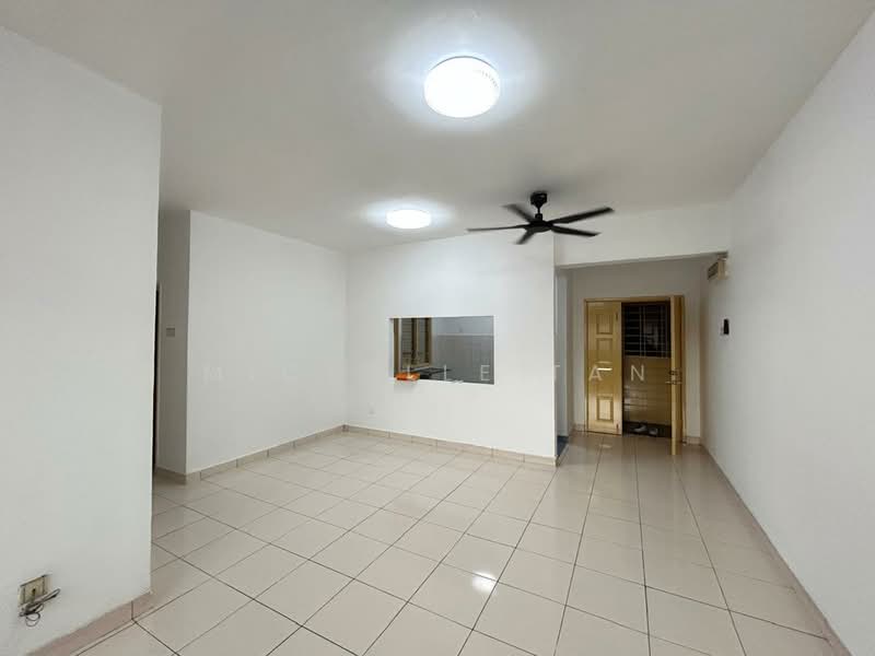Apartment for Sale at Melur Apartment - Michelle Tan - Living Room - PropertyGuru.com.my