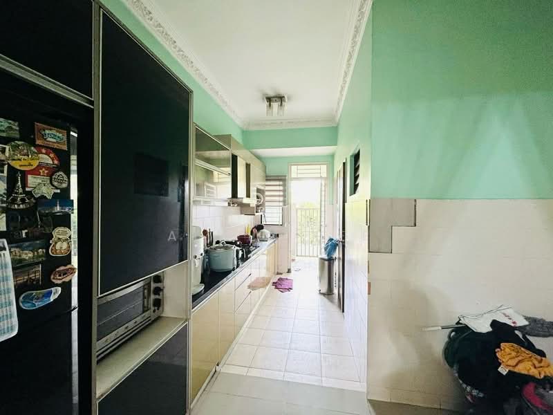 Rumah Teres 2 Tingkat untuk Dijual di Sutera Damansara (Damansara Damai) - Alwin Lee - Kitchen - PropertyGuru.com.my