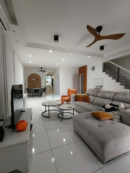 Rumah Teres 2 Tingkat untuk Dijual di Taman Bestari Indah (Ulu Tiram) - Jackson Pang - Living Room - PropertyGuru.com.my