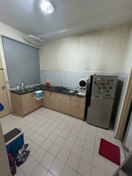 Pangsapuri untuk Dijual di Pangsapuri Lagoon Perdana - Tracy Chua - Kitchen - PropertyGuru.com.my