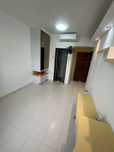 Pangsapuri untuk Dijual di Villa Krystal @ Bandar Selesa Jaya - Florence Thong - Interior - PropertyGuru.com.my