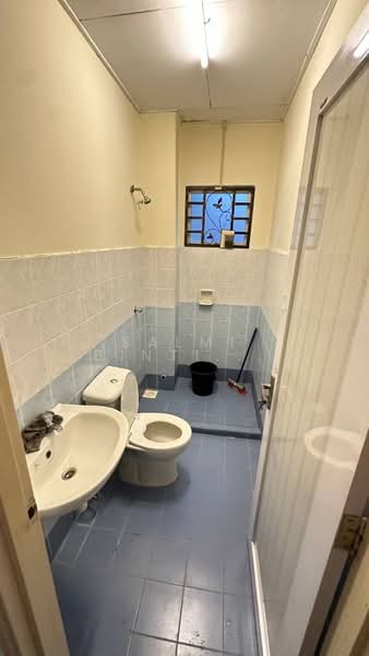 Rumah Teres 2 Tingkat untuk Disewa di Bandar Putra Permai (Seri Kembangan) - Salmi Binti Aripin - PropertyGuru.com.my