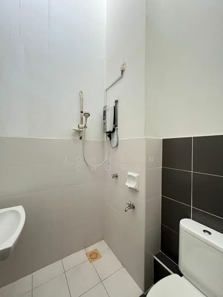Rumah Teres 2 Tingkat untuk Disewa di Setia Tropika (Johor Bahru) - Johnson Chong - Bathroom - PropertyGuru.com.my