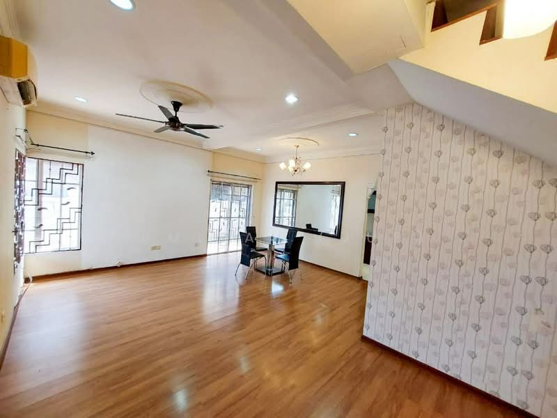 Semi-Detached House for Rent in Bandar Bukit Mahkota (Bangi) - JUMIDAH (JUE) - Living Room - PropertyGuru.com.my