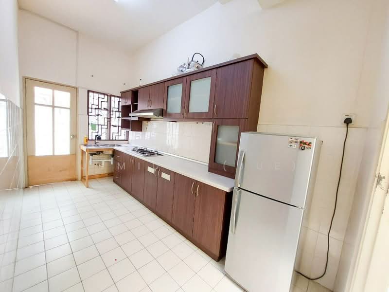 Semi-Detached House for Rent in Bandar Bukit Mahkota (Bangi) - JUMIDAH (JUE) - Kitchen - PropertyGuru.com.my