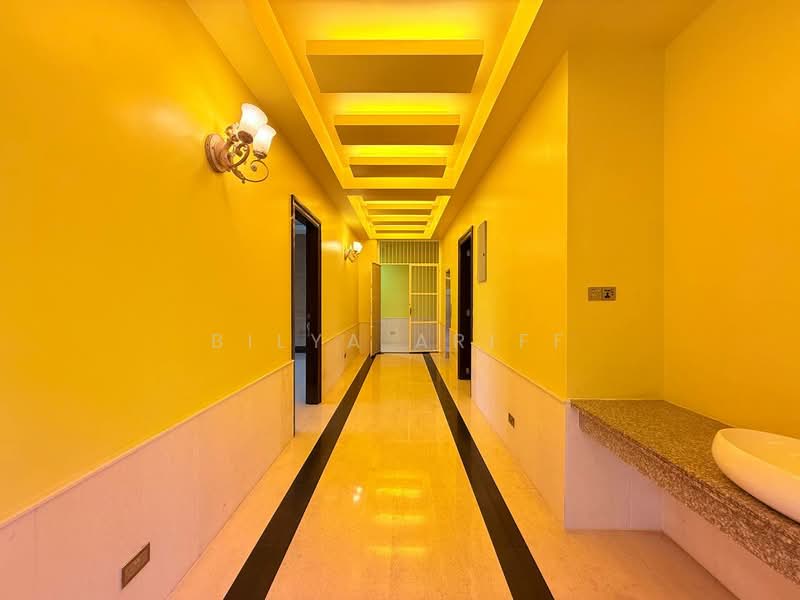 Bungalow for Sale in Seri Kembangan (Selangor) - BILYA ARIFF - Corridor - PropertyGuru.com.my