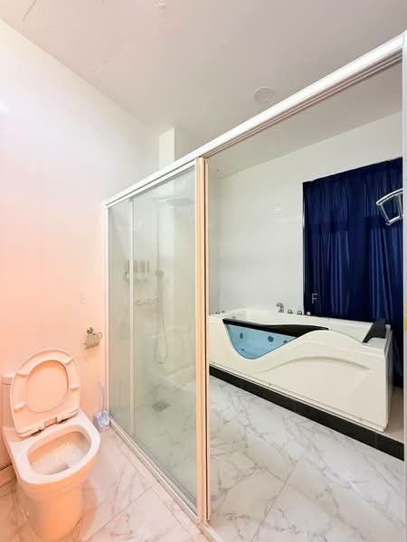 Bungalow for Sale in Seri Kembangan (Selangor) - BILYA ARIFF - Bathroom - PropertyGuru.com.my