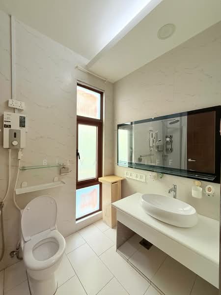 Bungalow for Sale in Seri Kembangan (Selangor) - BILYA ARIFF - Bathroom - PropertyGuru.com.my