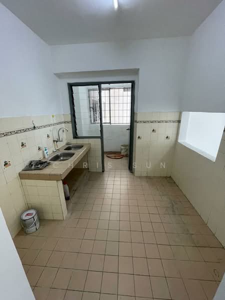 Apartment for Sale at Vista Angkasa - Chris Sun - Kitchen - PropertyGuru.com.my