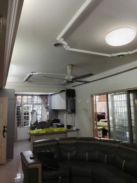 2-storey Terraced House for Sale in Bandar Kinrara Seksyen 1 (Bandar Kinrara) - Koh VJ - Living Room - PropertyGuru.com.my