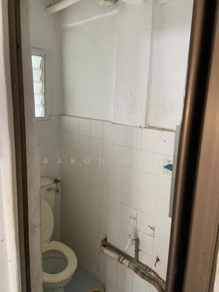 Rumah Flat untuk Dijual di Bandar Damai Perdana (Low Cost) - Aaron Yeoh - Bathroom - PropertyGuru.com.my