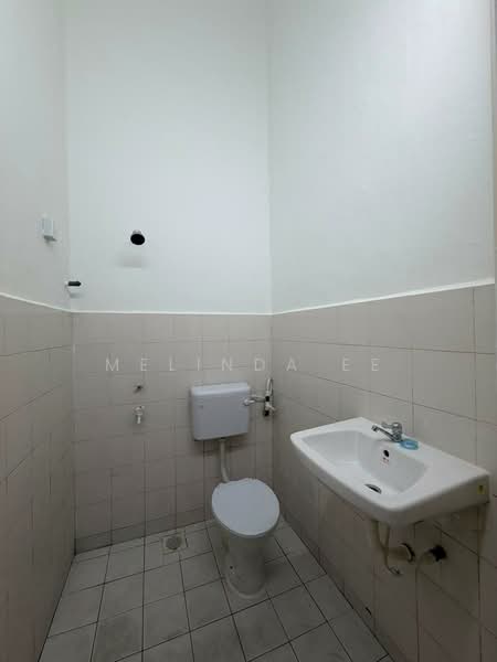 1-storey Terraced House for Sale in Taman Kota Masai (Pasir Gudang) - Melinda Ee - Bathroom - PropertyGuru.com.my