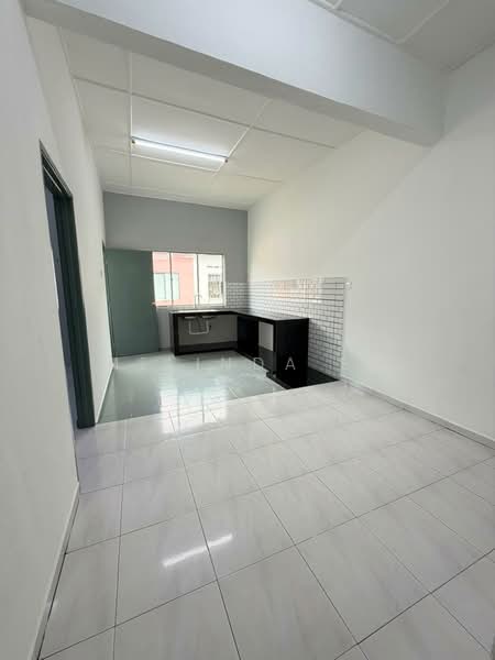 1-storey Terraced House for Sale in Taman Kota Masai (Pasir Gudang) - Melinda Ee - Kitchen - PropertyGuru.com.my