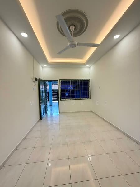 1-storey Terraced House for Sale in Taman Kota Masai (Pasir Gudang) - Melinda Ee - Living Room - PropertyGuru.com.my