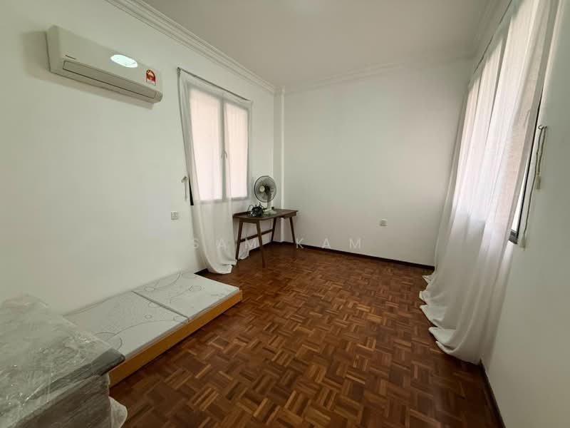 Condominium for Sale at Grand View - Sam Kam - Bedroom - PropertyGuru.com.my