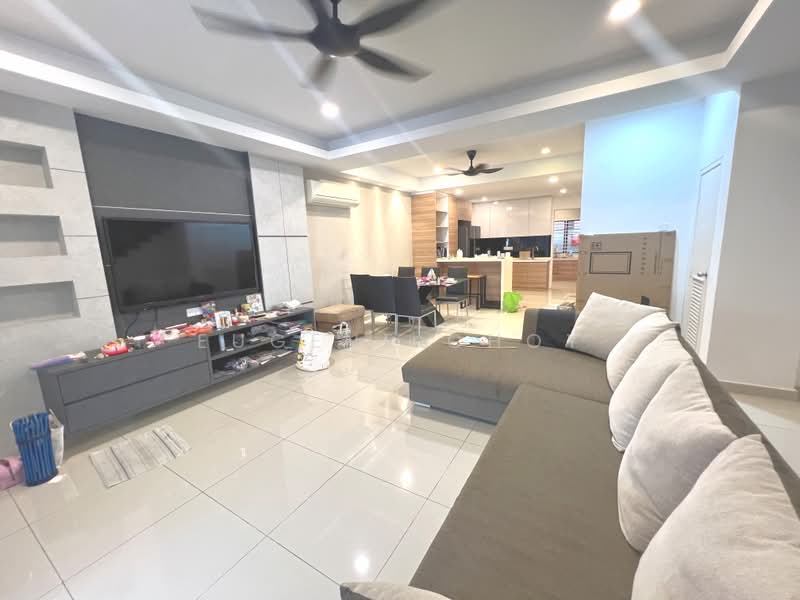 Rumah Teres untuk Dijual di Bandar Kinrara Seksyen 1 (Bandar Kinrara) - Eugene Choy - Living Room - PropertyGuru.com.my