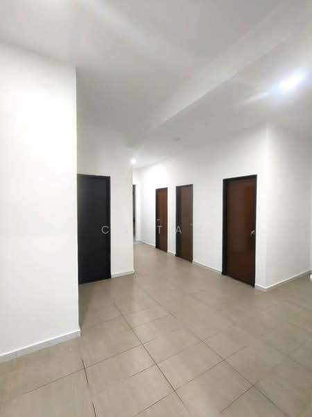1-storey Terraced House for Rent in Taman Pelangi (Johor Bahru) - CS Tan - Corridor - PropertyGuru.com.my