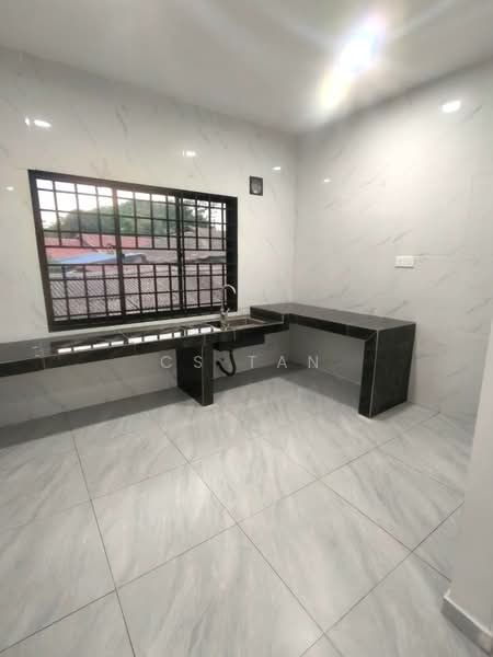 1-storey Terraced House for Rent in Taman Pelangi (Johor Bahru) - CS Tan - Kitchen - PropertyGuru.com.my