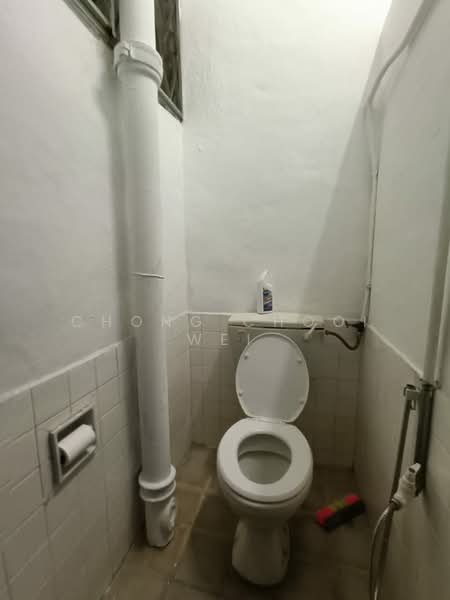 Rumah Teres 1 Tingkat untuk Disewa di Sungai Dua (Penang) - Chong Chooi Wei - Bathroom - PropertyGuru.com.my