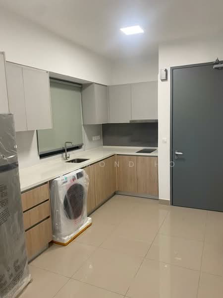 Service Residence for Rent at M Arisa - Raymond Ho - Kitchen - PropertyGuru.com.my