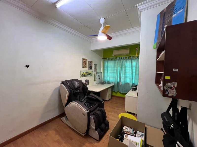 2-storey Terraced House for Sale in Taman Desaria (Petaling Jaya) - Jayden Heng - Study - PropertyGuru.com.my