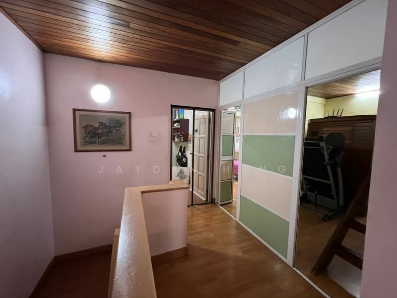 2-storey Terraced House for Sale in Taman Desaria (Petaling Jaya) - Jayden Heng - Corridor - PropertyGuru.com.my