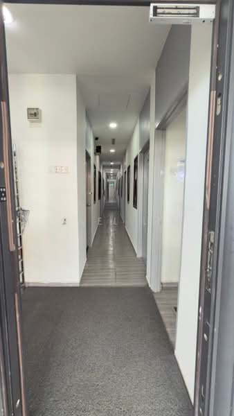 Semi-Detached House for Sale in Johor Bahru (Johor) - Jovel Lim - Corridor - PropertyGuru.com.my
