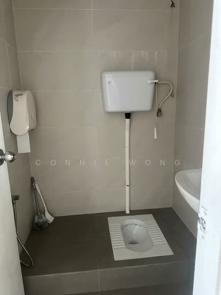 Kilang untuk Dijual di Alam Damai (Cheras) - Connie Wong - Bathroom - PropertyGuru.com.my