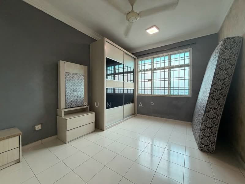 Pangsapuri untuk Disewa di Villa Krystal @ Bandar Selesa Jaya - Sun Yap - Bedroom - PropertyGuru.com.my