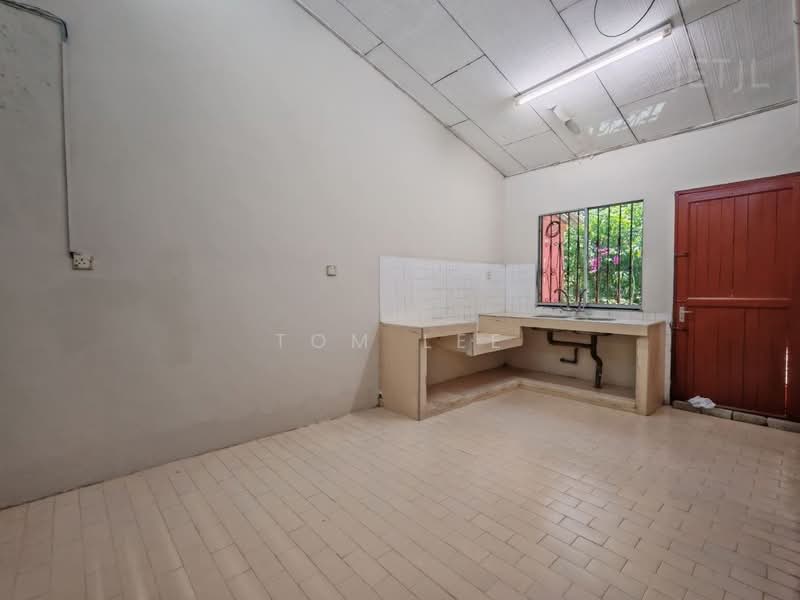 Rumah Teres untuk Dijual di Kampung Pendamar (Klang) - Tom Lee - PropertyGuru.com.my