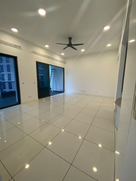 Kondominium untuk Disewa di The Veo - Elisa . - Living Room - PropertyGuru.com.my