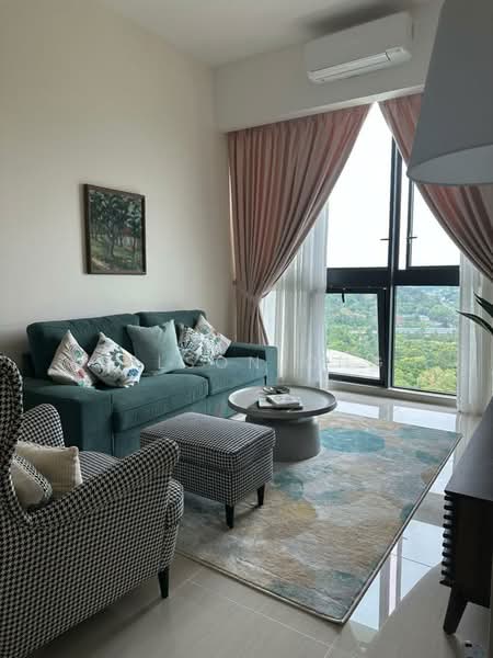 Servis Apartment untuk Dijual di Senada Residence @ KLGCC Resort - Wilson Ong - Living Room - PropertyGuru.com.my