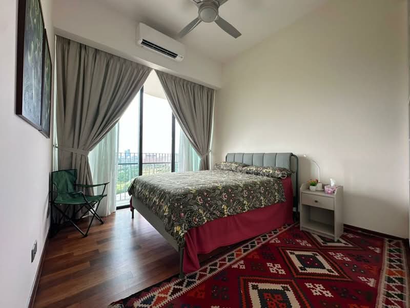 Servis Apartment untuk Dijual di Senada Residence @ KLGCC Resort - Wilson Ong - Bedroom - PropertyGuru.com.my