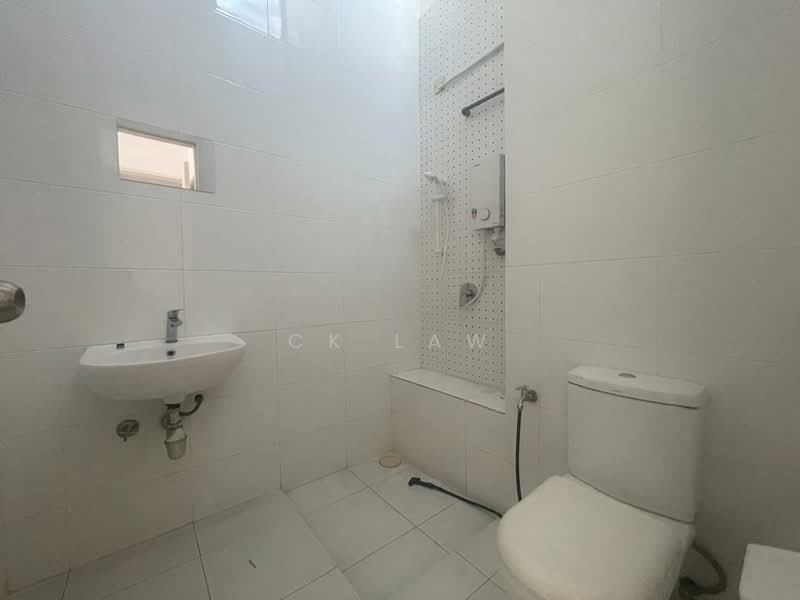 Rumah Teres 2-Tingkat untuk Disewa di Eco Majestic (Semenyih) - CK Law - Bathroom - PropertyGuru.com.my