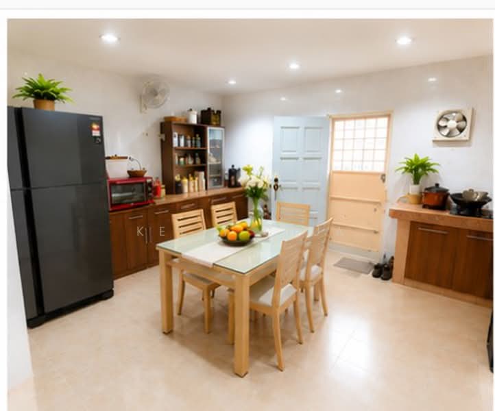 Rumah Teres 2 Tingkat untuk Dijual di Bandar Tun Hussein Onn (Cheras) - Kelly Chua - Kitchen - PropertyGuru.com.my