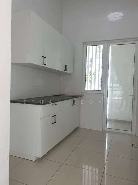 2-storey Terraced House for Rent in Eco Majestic (Semenyih) - Ethan Leong - Kitchen - PropertyGuru.com.my
