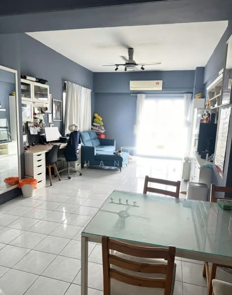 Condominium for Sale at Ridzuan Condominium - Han . - Living Room - PropertyGuru.com.my