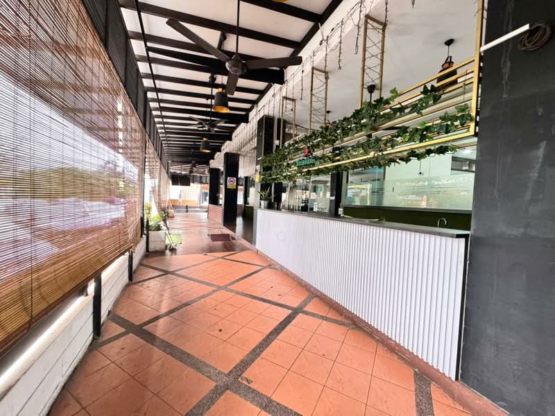 Shop / Office for Rent in Taman Gaya (Ulu Tiram) - Kuu Chin - Exterior - PropertyGuru.com.my