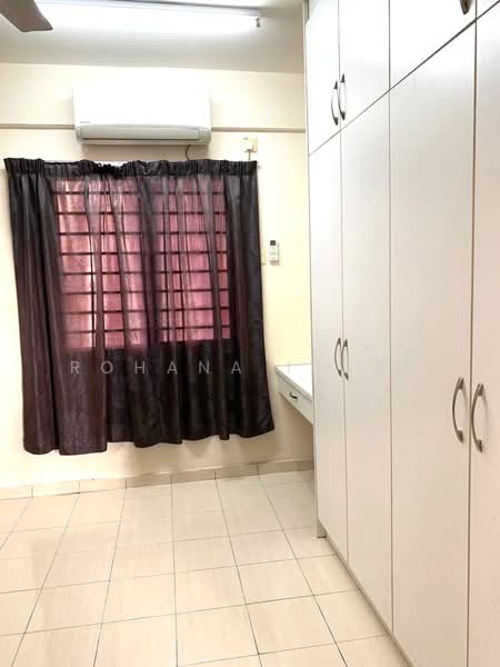 Apartment for Sale at Laguna Biru - Rohana Ishak - Bedroom - PropertyGuru.com.my