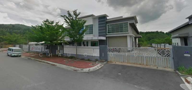 Semi-D Factory for Sale in Hi-Tech Industrial Park (Semenyih) - Chau Chiu Fuu - Exterior - PropertyGuru.com.my