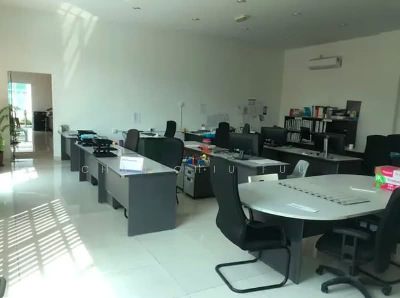 Semi-D Factory for Sale in Hi-Tech Industrial Park (Semenyih) - Chau Chiu Fuu - Interior - PropertyGuru.com.my