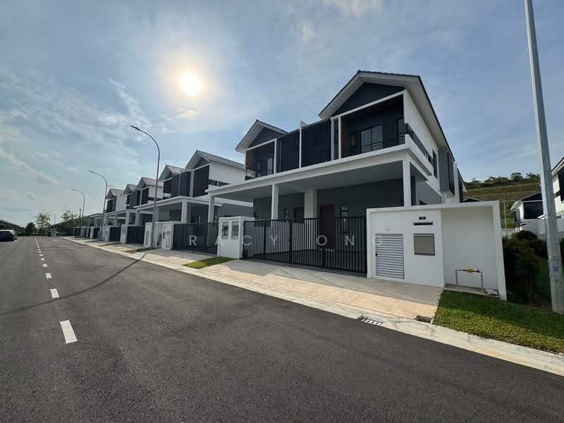 Cluster House for Sale in Taman JP Perdana (Johor Bahru) - Tracy Ong - Exterior - PropertyGuru.com.my