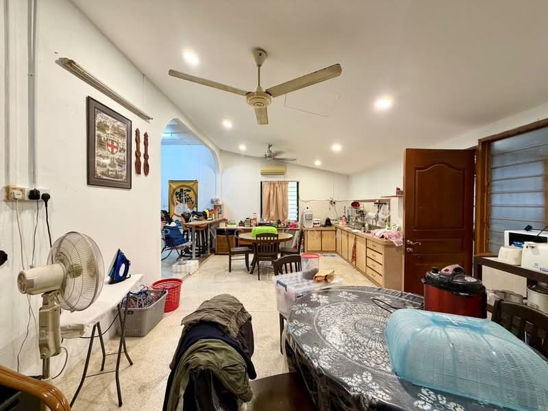 Rumah Berkembar untuk Dijual di Tanjung Tokong (Penang) - Ping Koay - Kitchen - PropertyGuru.com.my