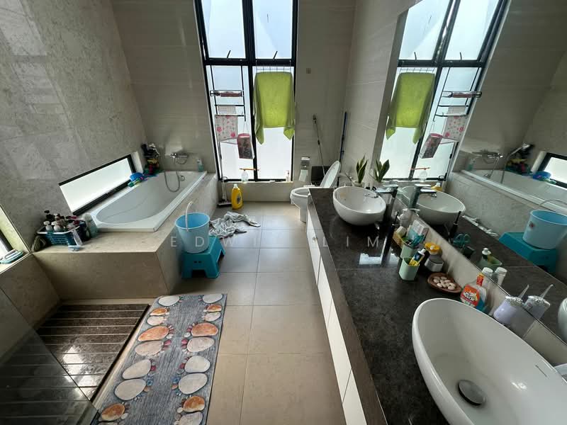 Bungalow for Sale in Masai (Johor) - Edwin Lim - Bathroom - PropertyGuru.com.my